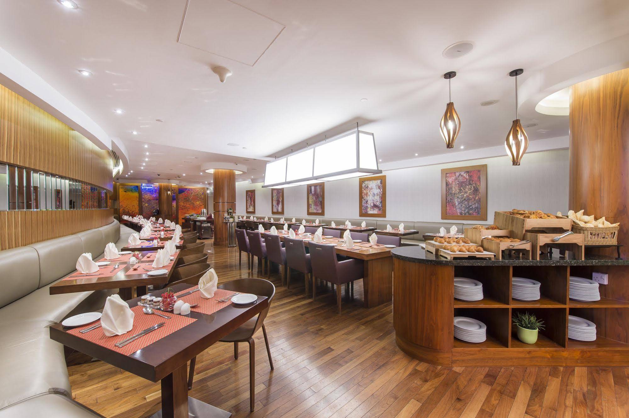 Burjuman Arjaan By Rotana - Dubai Aparthotel Екстериор снимка